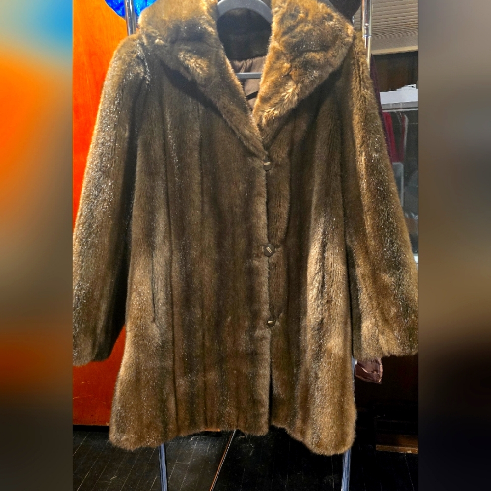 Vintage Sears 10 faux fur medium brown + Add additional shipping label